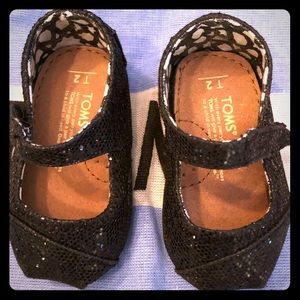 T2 black sparkly TOMS